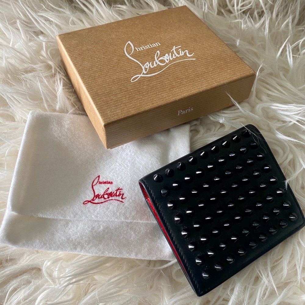 ❌Christian Louboutin Paros studded wallet